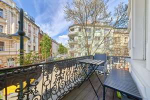 BEL ÉTAGE! 4 Zimmer Wohnung im Stilaltbau mit Balkon, Kamin EBK & Wellnessoase *Stellplatz* – Die vollständige Adresse der Immobilie erhältst du vom Anbieter., 65185 Mitte, Wiesbaden – Vorschaubild 3