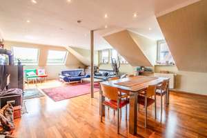Altbau trifft Wohnkomfort: Maisonette mit Aufzug, TG-Stellplatz in zentraler Lage von Stuttgart – Die vollständige Adresse der Immobilie erhältst du vom Anbieter., 70174 Relenberg, Stuttgart – Vorschaubild 2
