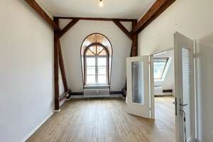 4 - Zimmer - Dachgeschosswohnung mit Terrasse in Spandau! – Kurstraße 4, 13585 Spandau (Ortsteil), Berlin – Vorschaubild 4