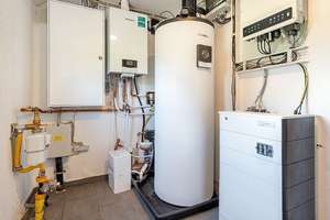 Liebevoll saniertes und modernisiertes Wohnhaus mit beidseitiger PV-Anlage – Die vollständige Adresse der Immobilie erhältst du vom Anbieter., 26629 Großefehn – Vorschaubild 26