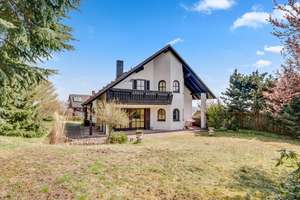 Sofort Bezugsfertig! Modernisiertes EFH in familiärer Lage mit traumhaftem Grundstück – Die vollständige Adresse der Immobilie erhältst du vom Anbieter., 95500 Heinersreuth – Vorschaubild 3
