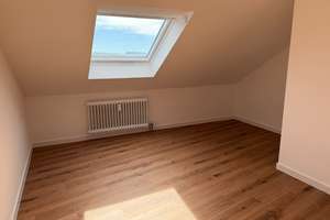 Dachgeschosswohnung, 3 Zimmer in Schopfheim mit TG-Stellplatz
