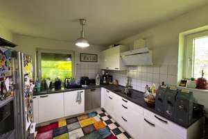 Freistehendes Einfamilienhaus in ruhiger idyllischer Ortsrandlage – Die vollständige Adresse der Immobilie erhältst du vom Anbieter., 56841 Traben-Trarbach – Vorschaubild 2