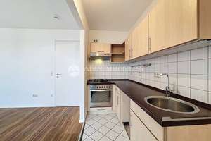 Top geschnitten, 2-Zi., DG-Wohnung mit offener Küche, Balkon und Aufzug! – Kietzer Str. 7, 12555 Köpenick, Berlin – Vorschaubild 4