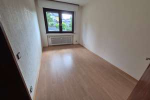 JA, zur idyllischen Hofschaft am Lochbachtal - Einfamilienhaus mit 2 Einliegerwohnungen und Garten – Die vollständige Adresse der Immobilie erhältst du vom Anbieter., 42655 Solingen-Mitte, Solingen – Vorschaubild 14