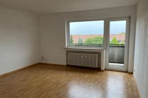3 Zimmer-Wohnung mit Balkon in ruhiger und dennoch zentraler Lage!