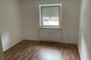 Schicke 3-Zimmer-Wohnung mit Balkon im Dreifaltigkeitsviertel – Max-Schlosser-Str. 6, 92224 Kernstadt, Amberg – Vorschaubild 3