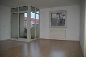 Modernes 1,5 Zimmer-Apartment mit Einbauküche und Balkon in Uni-Nähe zu vermieten – Papenburg-Privatweg 8, 39106 Alte Neustadt, Magdeburg – Vorschaubild 3