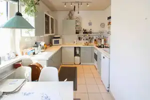 Familienfreundliches, bezugsfreies Einfamilienhaus mit großem Garten und beheiztem Wintergarten – Potsdam – Vorschaubild 8
