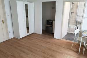 Möblierte 1-Zimmer-Wohnung mit Küche im Zentrum