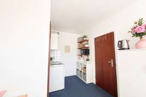 Sichere Kapitalanlage in Erlangen: Kompaktes Apartment mit Entwicklungspotenzial – Die vollständige Adresse der Immobilie erhältst du vom Anbieter., 91054 Markgrafenstadt, Erlangen – Vorschaubild 2