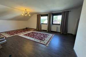 Freistehendes Zweifamilienhaus mit Garten, Terrasse, Freisitz und Doppelgarage in ruhiger Lage – Northeim (Kreis) – Vorschaubild 15