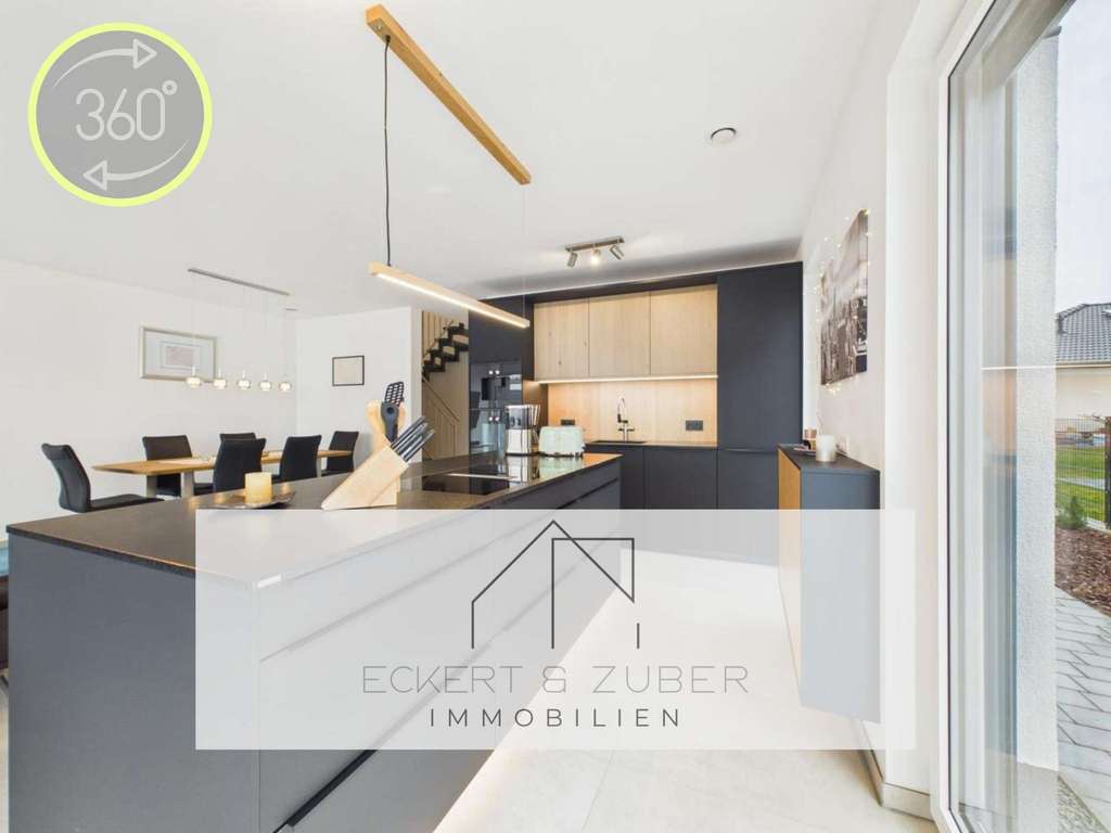 Immobilie in Großhabersdorf - Neuwertige 5-Zimmer-Doppelhaushälfte mit KNX, PV-Anlage & Doppelgarage - Bild 0