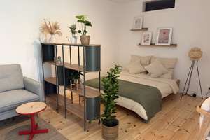 Stilvoller Erstbezug im Kollwitzkiez – Vollständig renovierte Altbauwohnung – Die vollständige Adresse der Immobilie erhältst du vom Anbieter., 10435 Prenzlauer Berg, Berlin – Vorschaubild 2