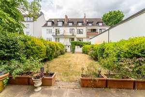 Provisionsfrei, Reihenmittelhaus / Familienhaus /   
3-Parteienhaus Nähe Bürgerpark – Bremen – Vorschaubild 1