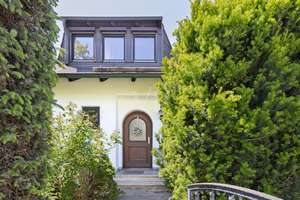 Sonne, Raum und Rückzug – stilvolle Doppelhaushälfte mit Südwest-Garten – Die vollständige Adresse der Immobilie erhältst du vom Anbieter., 80999 Untermenzing, München – Vorschaubild 11