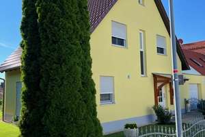 Haus mit Garage und Gartenhaus – Die vollständige Adresse der Immobilie erhältst du vom Anbieter., 91604 Flachslanden – Vorschaubild 3