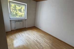 Helle 4 Zimmer-Wohnung mit Balkon und Tiefgaragenstellplatz – Im Birkenfeld 9, 66125 Dudweiler (Ortsteil), Saarbrücken – Vorschaubild 8