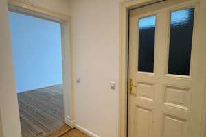 Provisionsfrei - schöne Altbauwohnung mit Balkon im beliebten Wrangelkiez – Wrangelstraße 21, 10997 Kreuzberg, Berlin – Vorschaubild 2