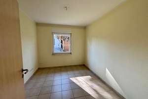 Idyllische Lage in Potsdam-Groß Glienicke: 4-Zimmer-Bungalow mit pflegeleichtem Grundstück – Die vollständige Adresse der Immobilie erhältst du vom Anbieter., 14476 Groß Glienicke, Potsdam – Vorschaubild 8
