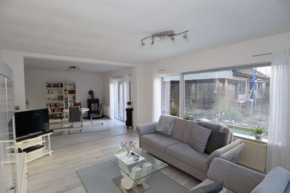 Immobilie in Hasenkrug - Umfangreich Saniertes Einfamilienhaus in Hasenkrug - Bild 17