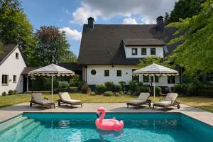 Exklusives Anwesen mit großem Haus, Ferienhaus und Pool - Energetisch saniert! – Die vollständige Adresse der Immobilie erhältst du vom Anbieter., 67454 Haßloch – Vorschaubild 2
