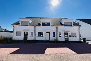 °°KFW 55 JETZT SICHERN Moderner Klassizismus BEZUGSFERTIG°° INKL. GARAGE °° Wärmepumpe °° – Kanalstraße 1b, 41363 Jüchen – Vorschaubild 16