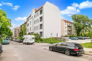 Attraktives Mehrfamilienhaus in bester Lage von Berlin Pankow!