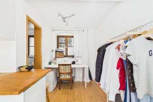 Charmante 1-Zimmer-Altstadtwohnung! – Die vollständige Adresse der Immobilie erhältst du vom Anbieter., 93047 Innenstadt, Regensburg – Vorschaubild 3