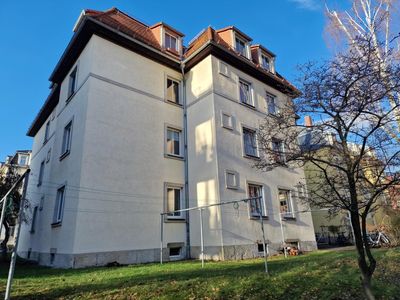 gemütliche-2-Zimmerwohnung mit EBK und Gartennutzung in ruhige Nebenstrasse