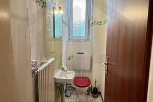 Großzügige Altbauwohnung mit Charakter – 4 Zimmer im gepflegten Mehrfamilienhaus – Die vollständige Adresse der Immobilie erhältst du vom Anbieter., 76137 Südweststadt, Karlsruhe – Vorschaubild 10