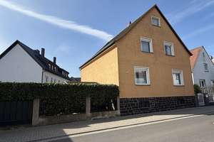 Gepflegtes Einfamilienhaus in guter Wohnlage von Friedberg! – Die vollständige Adresse der Immobilie erhältst du vom Anbieter., 61169 Friedberg (Hessen) – Vorschaubild 2