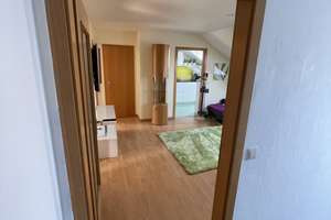 Charmante 2,5-Zimmer Dachgeschosswohnung im Arlinger – Dietlinger Strasse 22, 75179 Brötzingen, Pforzheim – Vorschaubild 4