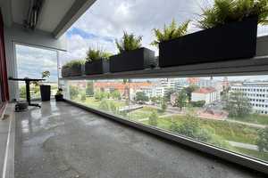Ihmezentrum- Exklusive Maisonette mit Glasbalkon und zwei Dachterrassen!