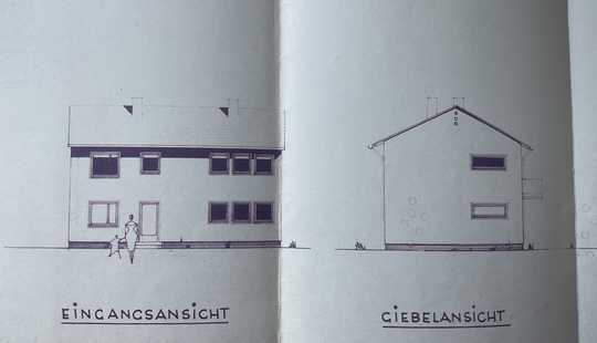 Bild von Zwei- Familienhaus mit großem Grundstück , bebaubar, in grüner und ruhiger Lage