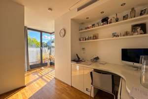 EXKLUSIVES PENTHOUSE IM BAUHAUSSTIL MIT RHEIN - BLICK, DREI TERRASSEN UND TG - STELLPLATZ – Die vollständige Adresse der Immobilie erhältst du vom Anbieter., 50996 Rodenkirchen (Ortsteil), Köln – Vorschaubild 11