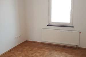 Rennweg: Toll sanierte 2-Zimmer- DG-Wohnung mit riesigem Balkon  – Werderstr. 21, 90489 Wöhrd, Nürnberg – Vorschaubild 12