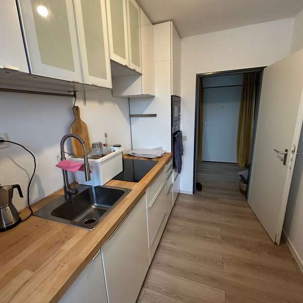 *** helle - 3-Zimmer-Wohnung - in schöner ruhiger Wohnlage mit traumhaften Ausblick ***