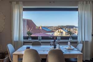 Exklusiver freistehender Bungalow mit Einliegerwohnung, Fernblick, Doppelgarage & großem Garten – Krappelroth 29, 66839 Schmelz – Vorschaubild 12
