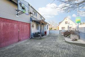 Charmantes Einfamilienhaus mit großer Scheune und vielseitigem Nutzungspotenzial – Die vollständige Adresse der Immobilie erhältst du vom Anbieter., 76149 Neureut, Karlsruhe – Vorschaubild 3