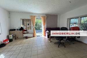 IMMOBERLIN.DE - Sanierungsgelegenheit! Charaktervolles Haus & Nebengebäude auf Südgrundstück – Die vollständige Adresse der Immobilie erhältst du vom Anbieter., 15344 Strausberg – Vorschaubild 4