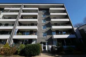 Teilrenovierte helle, geräumige 3,5-Zimmer-Wohnung mit Balkon und Aufzug - Ihr neues zu Hause Buer