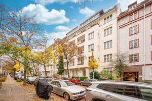 Noch schöner Wohnen! Außergewöhnliche Altbauwohnung nahe Kurfürstendamm – Die vollständige Adresse der Immobilie erhältst du vom Anbieter., 10707 Wilmersdorf, Berlin – Vorschaubild 1