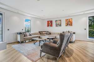 LUXURIÖSES UNIKAT Architektenhaus mit idyllischer Aussicht – Die vollständige Adresse der Immobilie erhältst du vom Anbieter., 74078 Frankenbach, Heilbronn – Vorschaubild 9