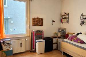 "Attraktive 4-Zi.-ETW in S-Untertürkheim – viel Potenzial für Eigennutzer & Kapitalanleger" – 70327 Untertürkheim (Ortsteil), Stuttgart – Vorschaubild 4