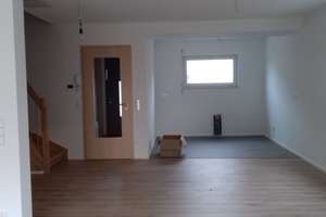 Neuwertige Moderne Doppelhaushälfte in Reutlingen-Oferdingen  – Pliezhäuser Straße 9, 72768 Oferdingen, Reutlingen – Vorschaubild 3