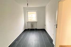 Modern Saniert - 2 Zimmer mit Einbauküche! – Volmstr. 10, 81241 Pasing, München – Vorschaubild 4