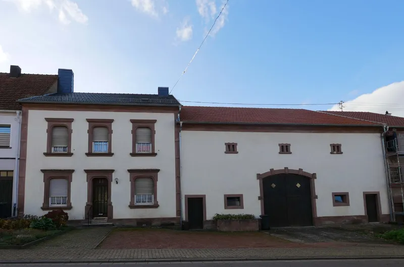 Bauernhaus mit großer Scheune und schönem Grundstück in Merzig OT, Merzig Wadern Kreis – Bild 3