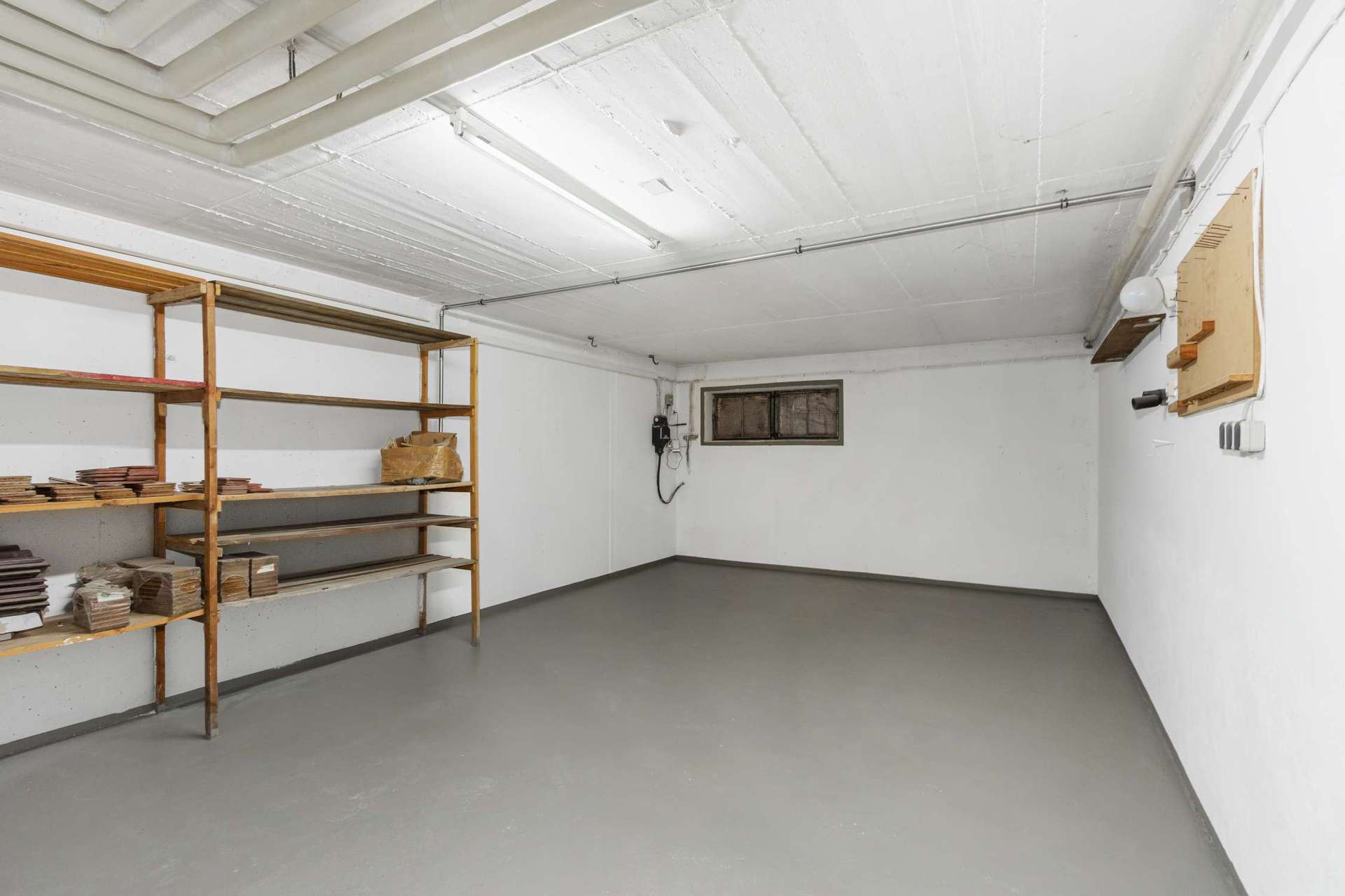 Immobilie in Grabenstätt - Sanierungsbedürftiges EFH mit separatem KG-Zugang | Ideal für Wohnen und Arbeiten unter einem Dach - Bild 19