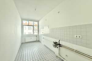 Geräumige 3-Zimmerwohnung mit Balkon – Bruno-Bauer-Straße 9, 12051 Berlin – Vorschaubild 11